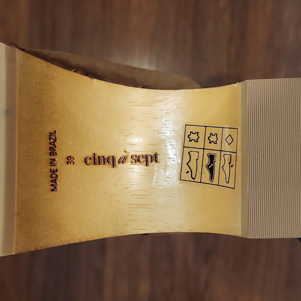 Cinq A Sept Sydney Studded Clog In Golden Sienna 9US/39EU NWT - Picture 7 of 9